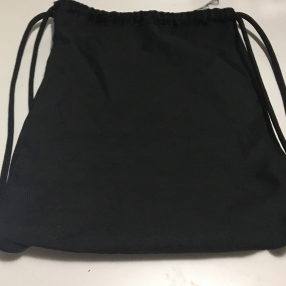 Adidas drawstring bag - Picture 3 of 4